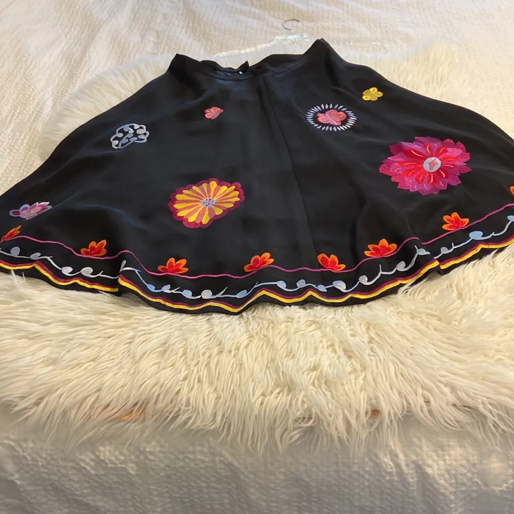 Neiman Marcus Skirt 100% silk excellent condition long 30” - Image 11