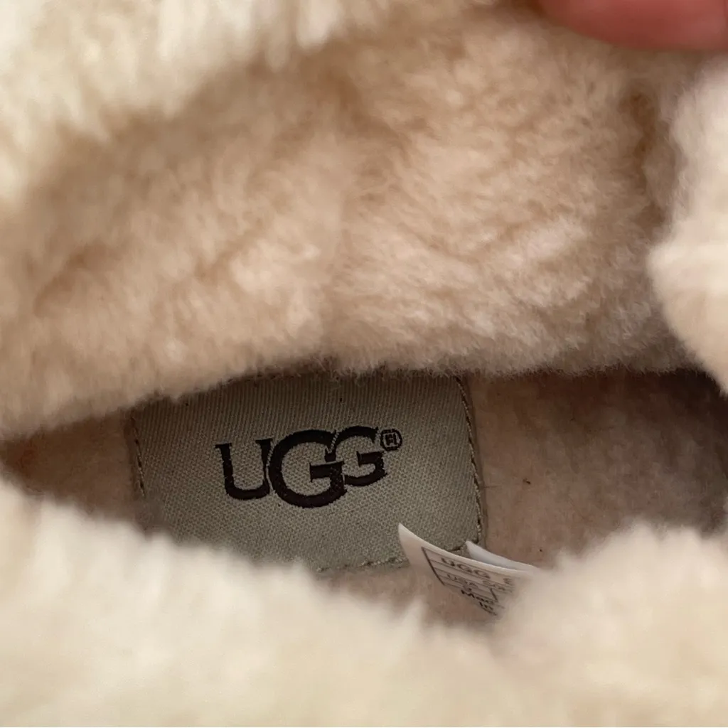 UGG Australia Jeovana Boots Chestnut Suede Waterproof  Wedge Lace Up size 9 - Image 11