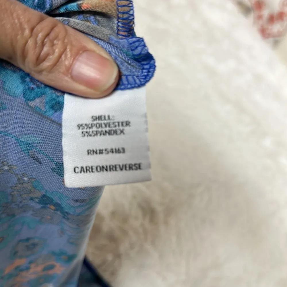 Calvin Klein Sleeveless Blouse Sz S/M - Image 5