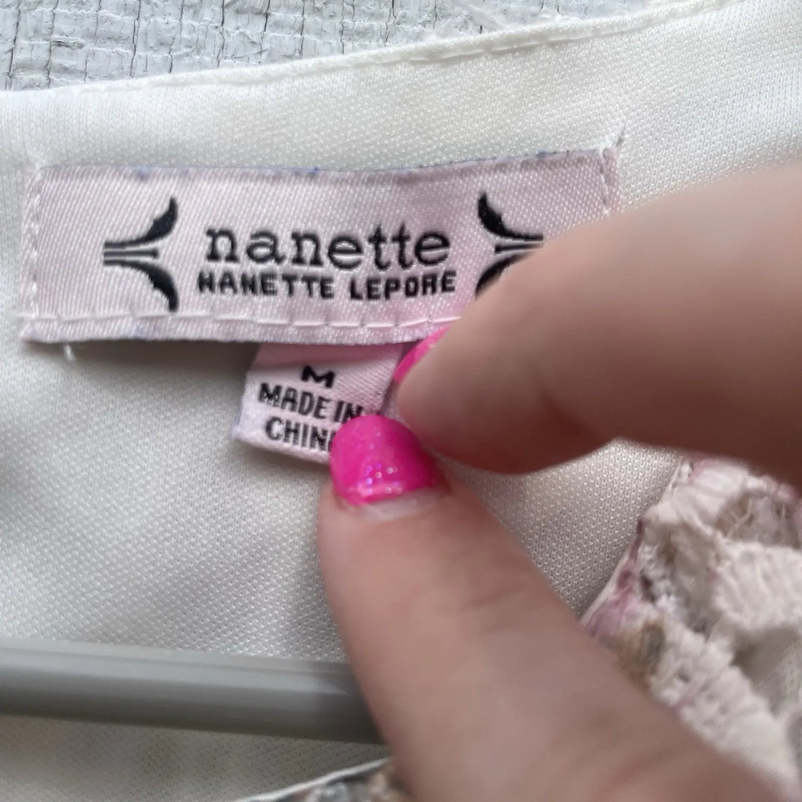 Nanette Lapore Lace Shortsleeved Floral Blouse Dressy Medium M Cream Colorful - Image 3