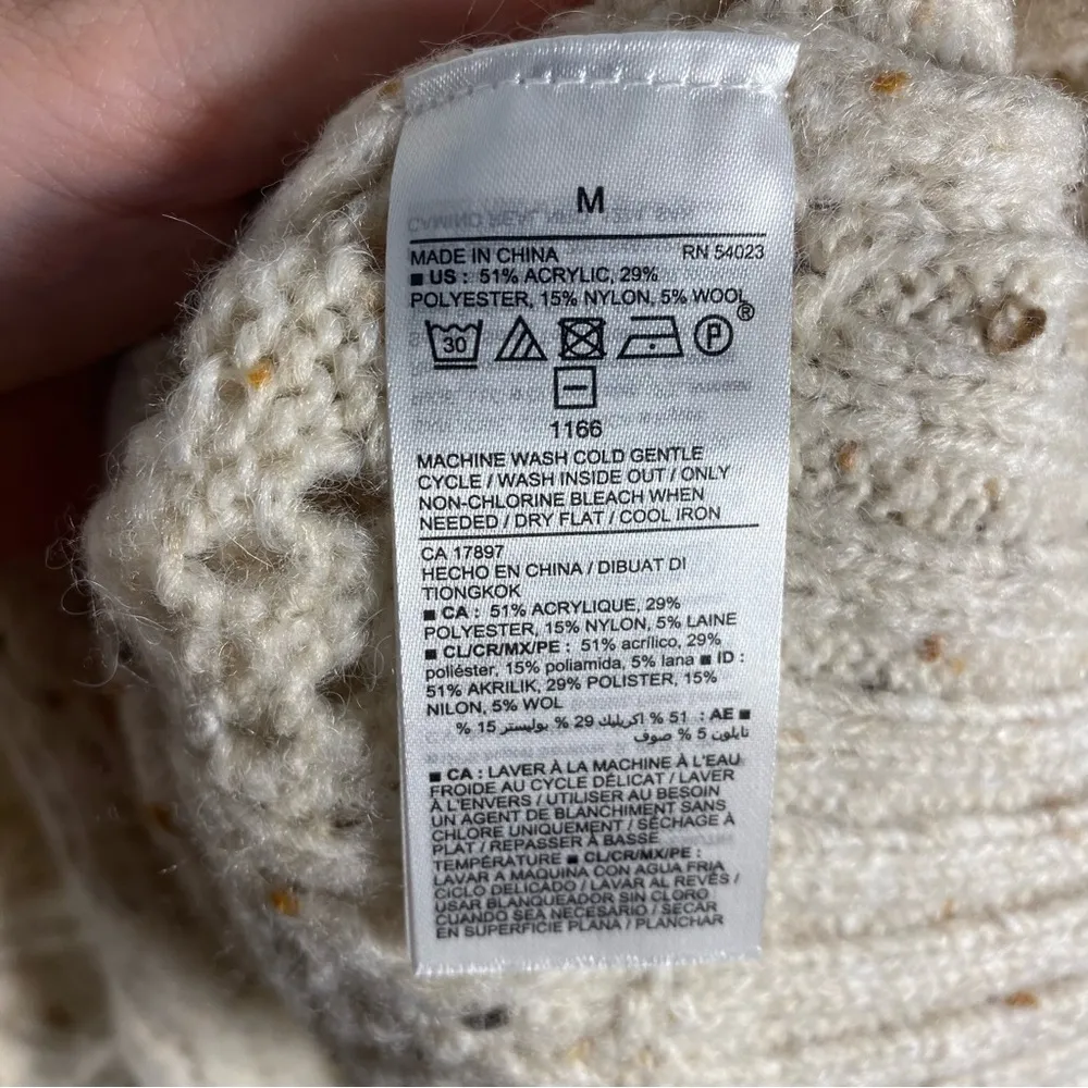 Old Navy Ruffle Sleeve Chunky Knit Oatmeal Sweater size Medium M 742590 - Image 8