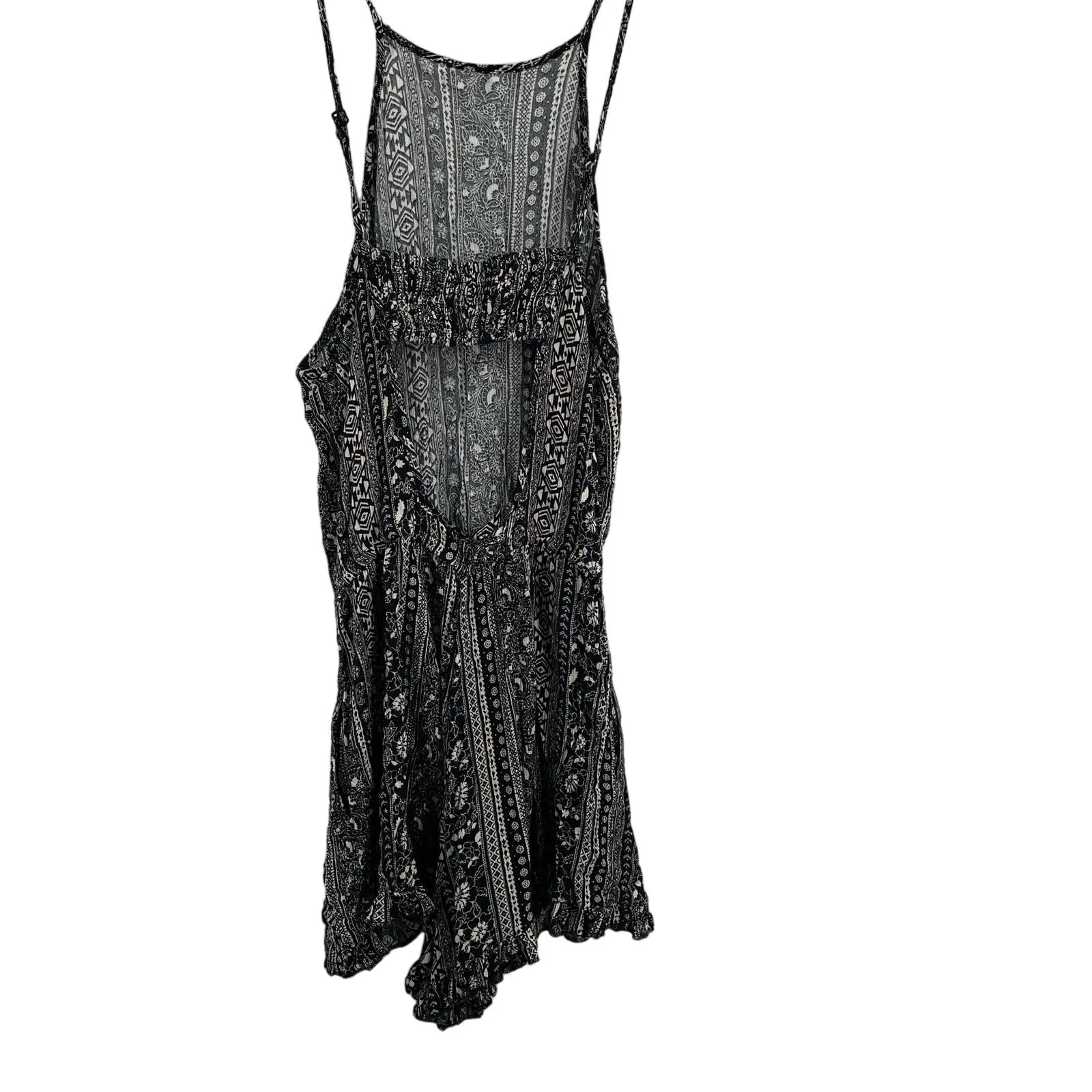 American‎ Eagle Black Patterned Romper Size Medium - Image 2