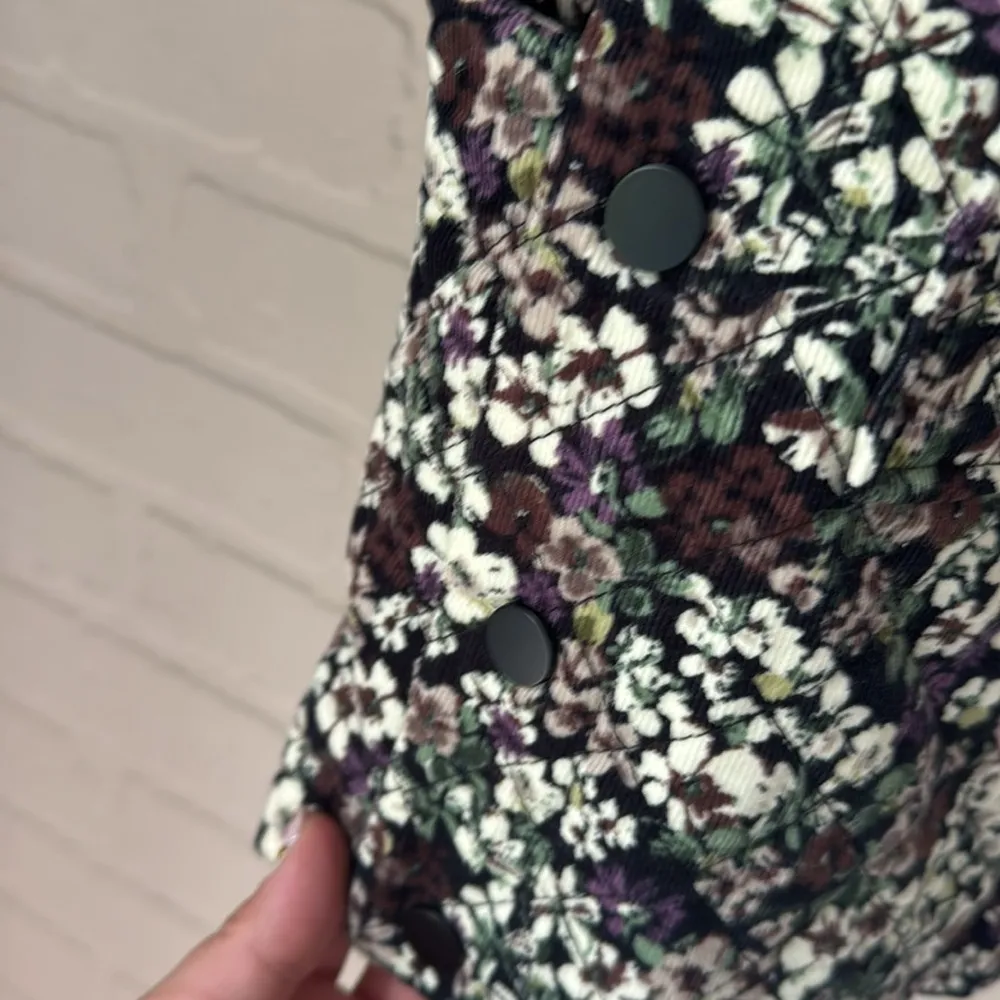 Mango vest Boxy floral corduroy XS Small NEW quilted pocket snap detail - Image 5