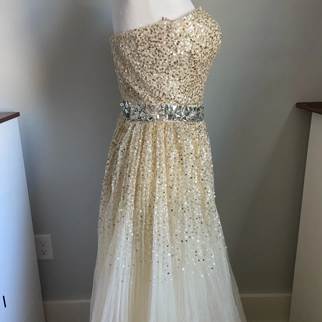 Sherri Hill Prom Dress - Image 3