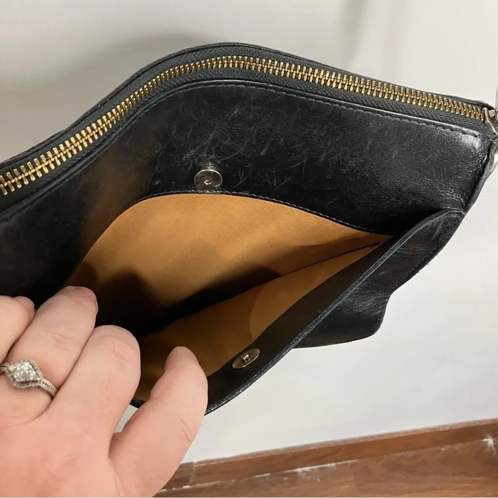 Patricia Nash Nazaireā top zip crossbody bag black leather medium size - Image 8