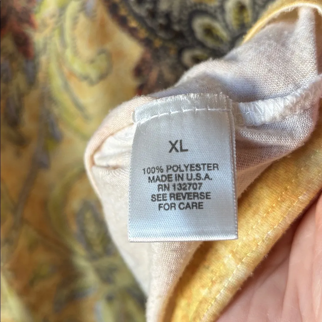 Dressbarn Yellow and Black Paisley Short Sleeve Top xl - Image 4