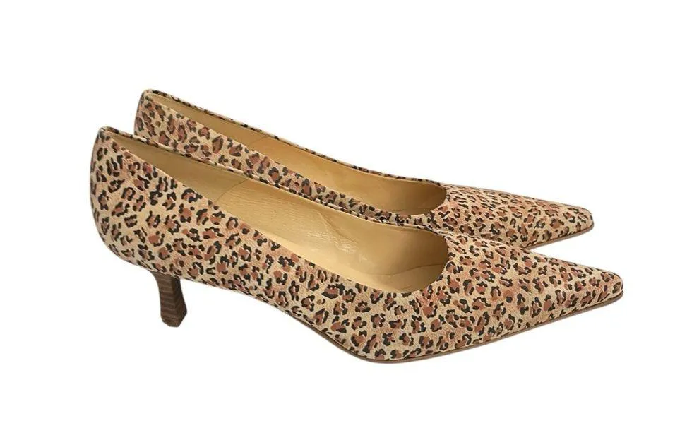 VTG Gianni Bini Brown, Carmel, Black Animal Print Suede 2”Heel
Pumps. - Image 4