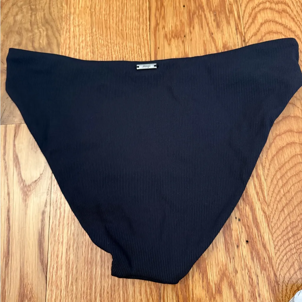 Maaji Ribbed Reversible Black / Palm Tree Bikini Bottoms Size XS - Image 7