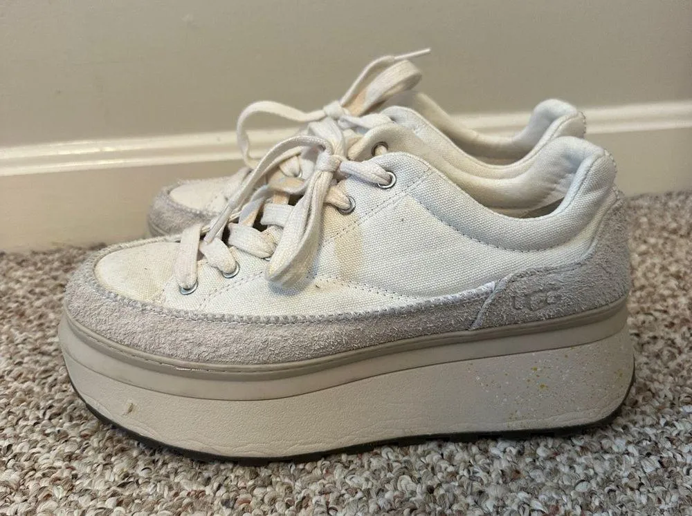 Ugg Platform Shoes 9 - Image 2