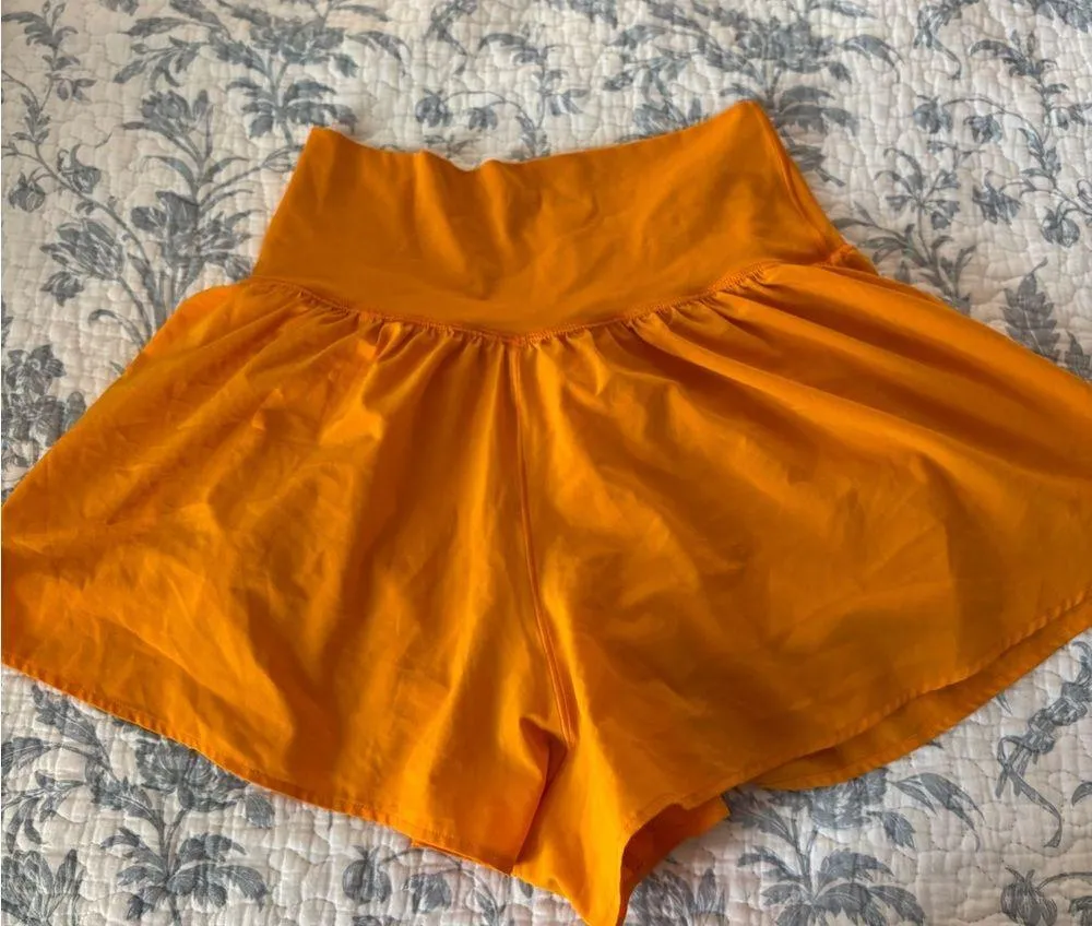 Aerie Offline Orange Short Size M - Image 4