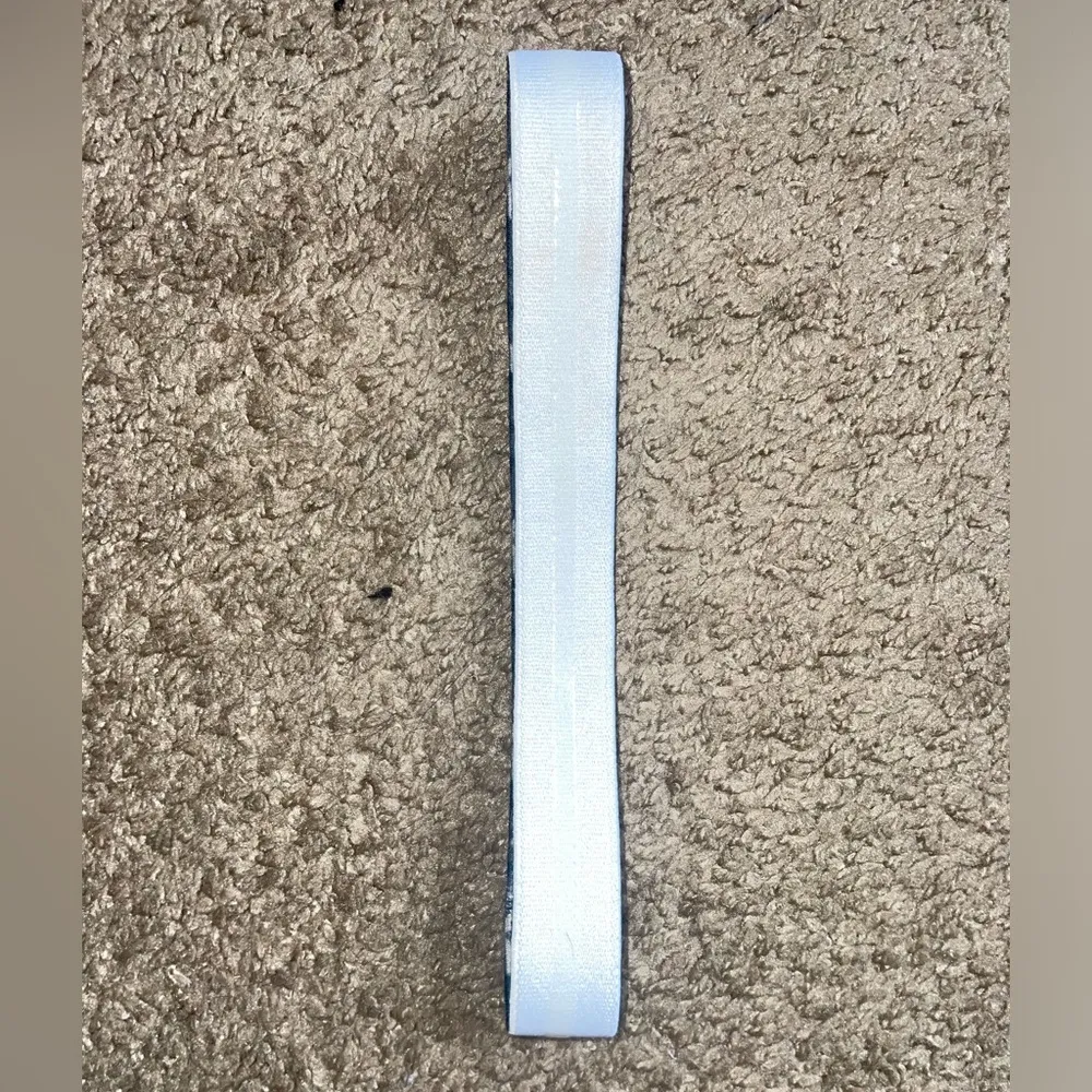 Under Armor Athletic Headband - Image 5