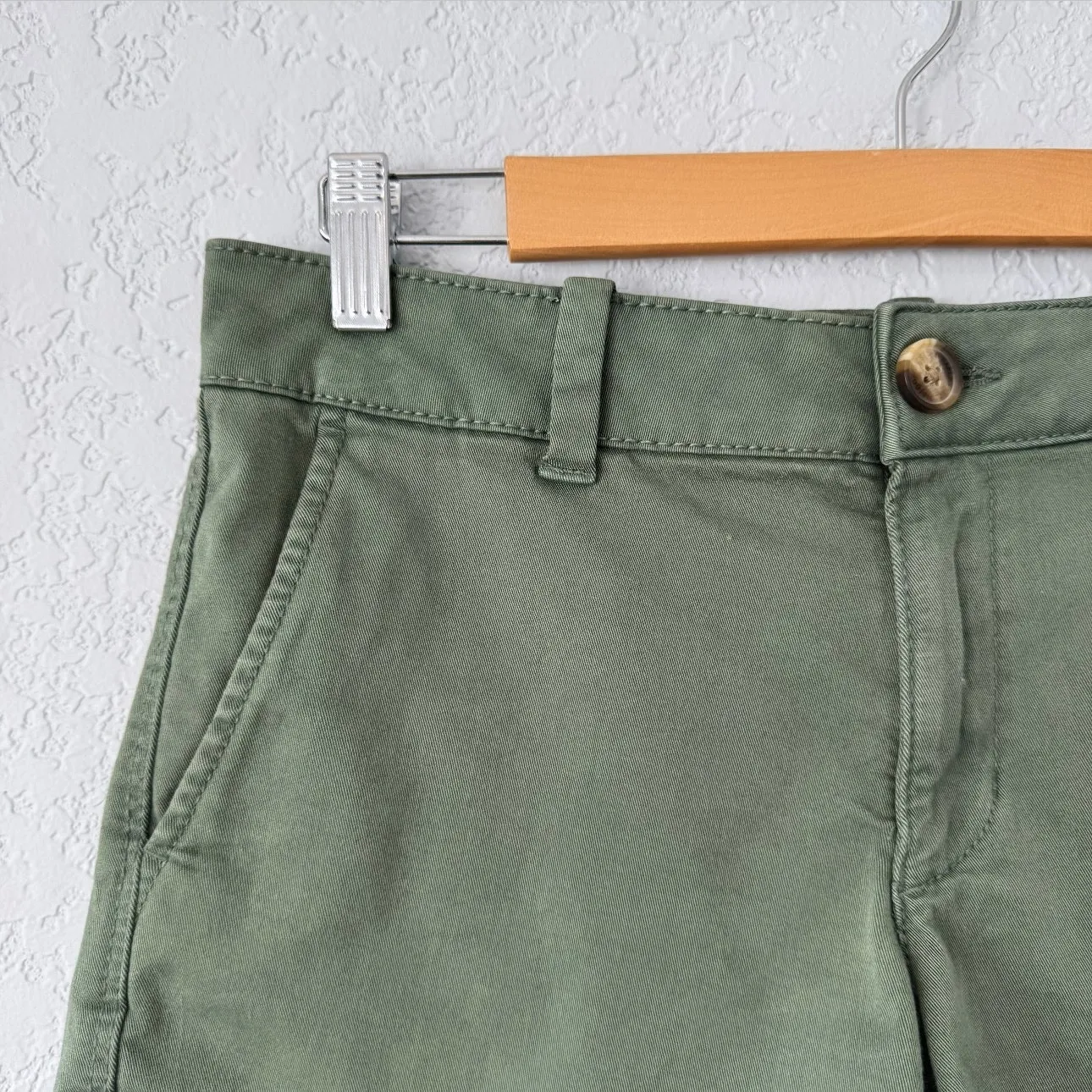 American Eagle Outfitters Green Denim Super Stretch Midi Waist Shorts Size 8 - Image 3