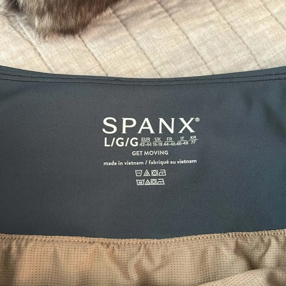 Spanx Get Moving athletic pull on breif Shorts 4” - Blue Brushstroke L​​ - Image 3