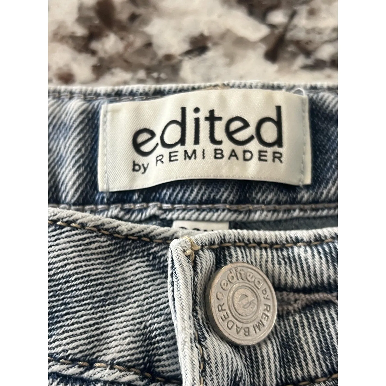 Edited by Remi Bader Jeans Womens 28W Light Wash Wide Leg Crop Raw Hem ERW1008C Blue - Image 7