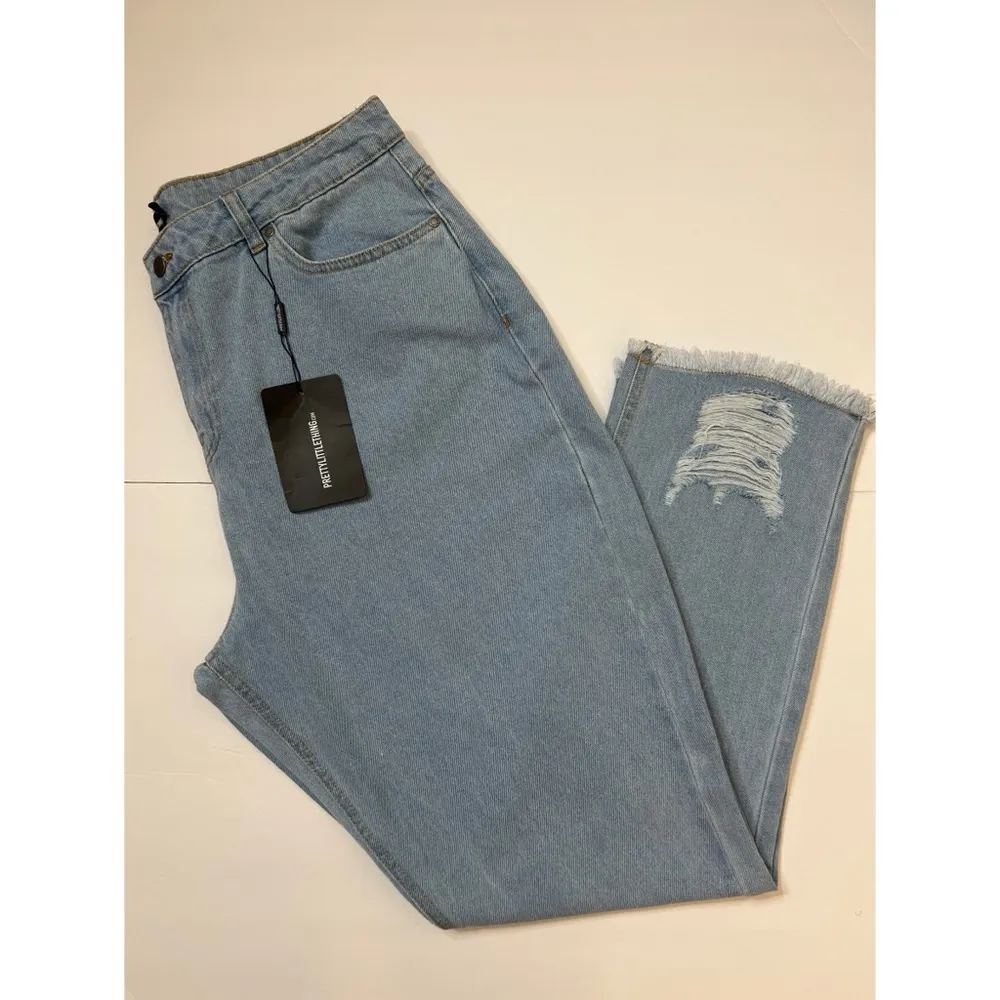 PrettyLittleThing Blue Shape Vintage Ripped Hem Straight Leg Jeans Sz 12… - Image 11