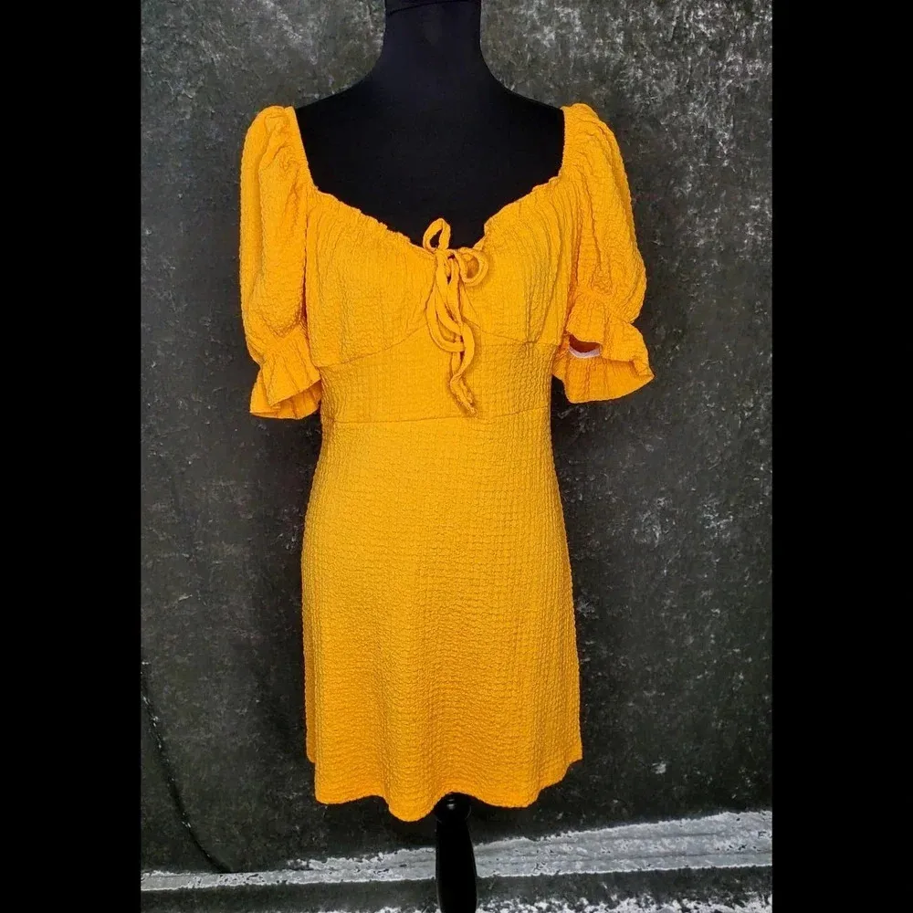 ASOS Wednesday's Girl Maternity Puff Sleeve Mini Tea Dress in Textured Orange - Image 2