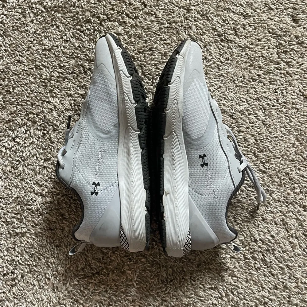 UA HOVR Lifting Shoe - Image 4