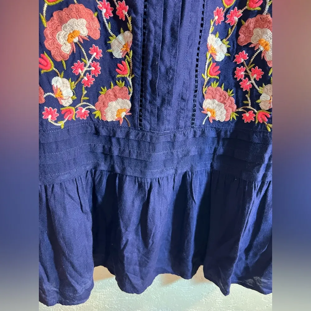 Navy Blue Embroidered Top 3/4 sleeve colorful lightweight summer sz 6 flowy - Image 7