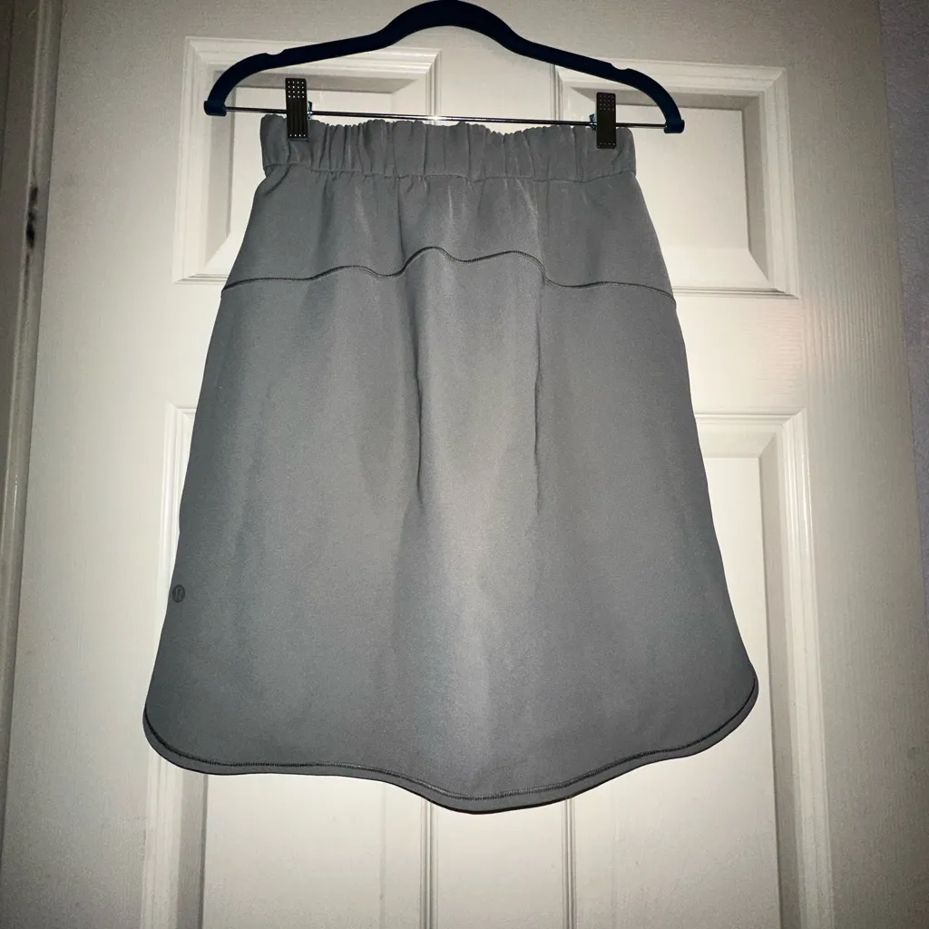 Lululemon On The Fly Skirt size 4 - Image 4