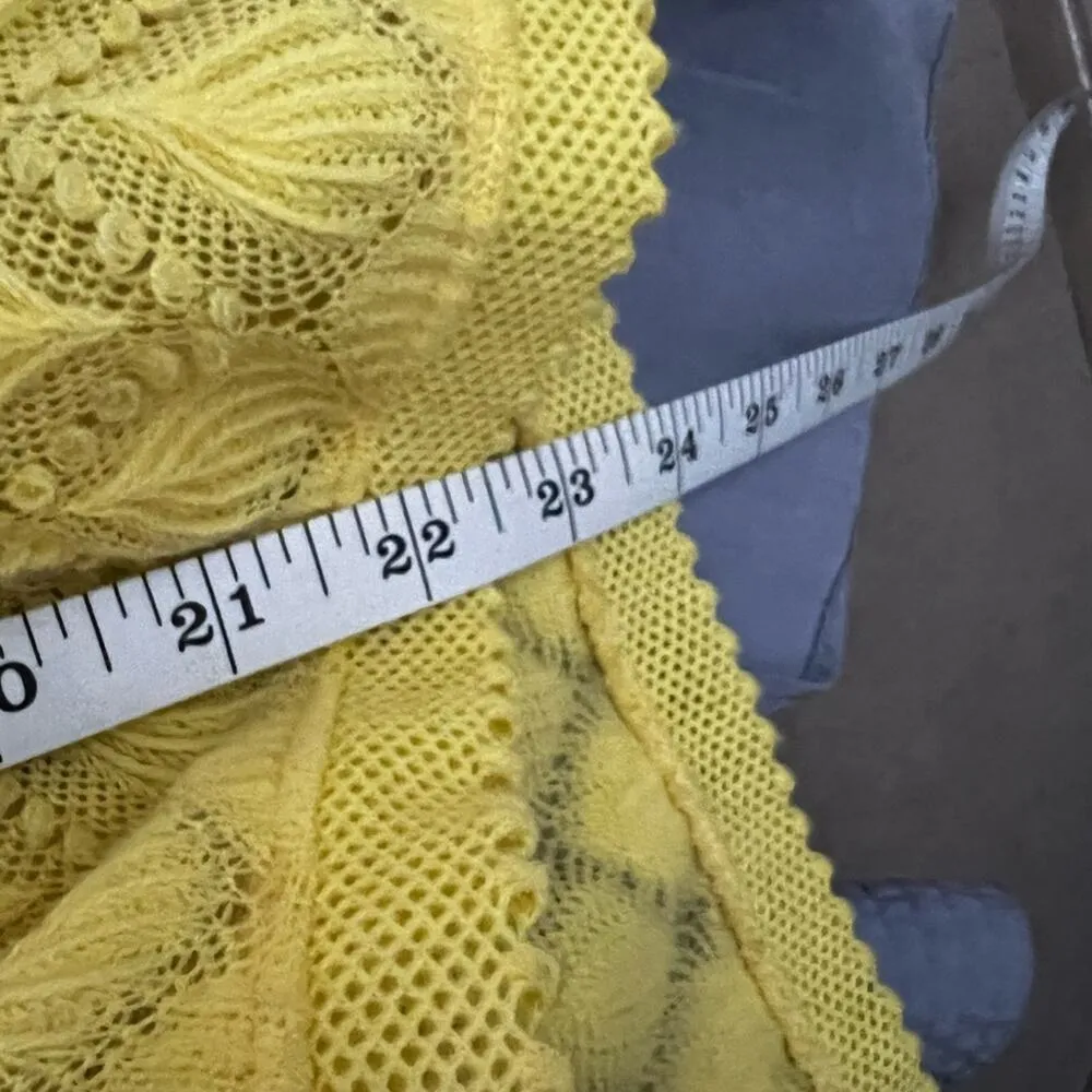 Vtg 1960s pointelle scallop ruffle cardigan sweater small butter yellow - Image 7