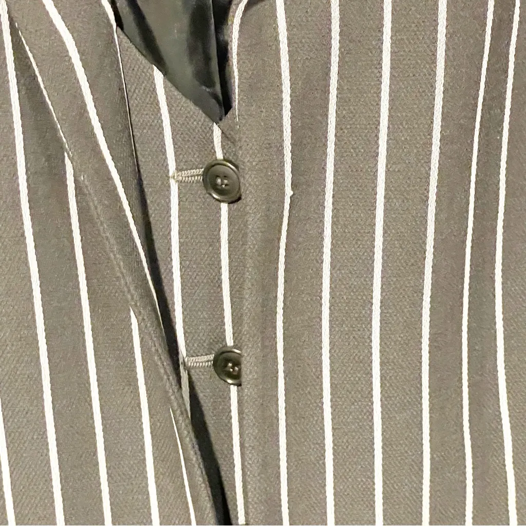 Armani Collezioni Size Small Grey White Pin Stripe Hidden Button‎ Blazer Jacket - Image 6