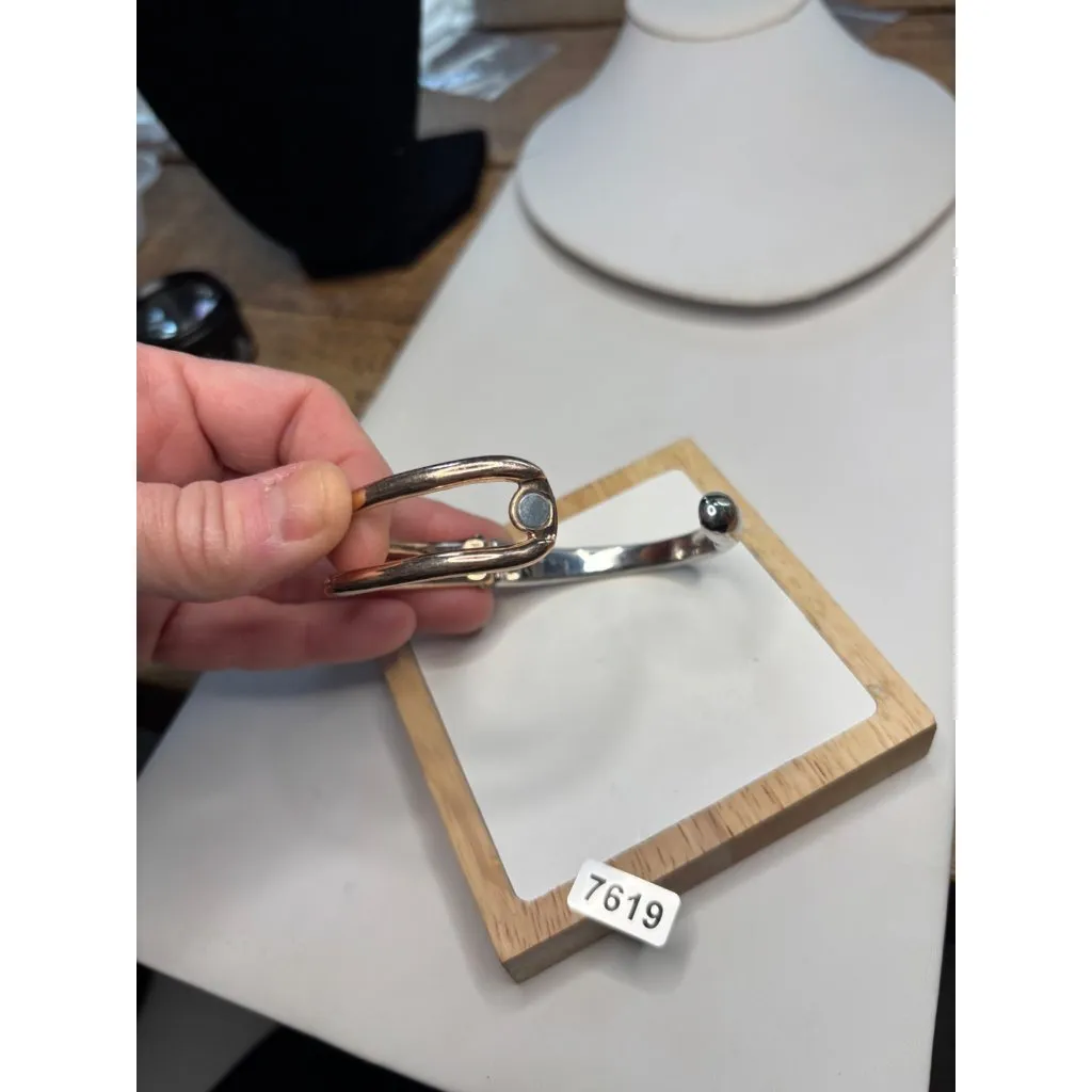 Kenneth Cole Silver & Rose Gold - Image 8