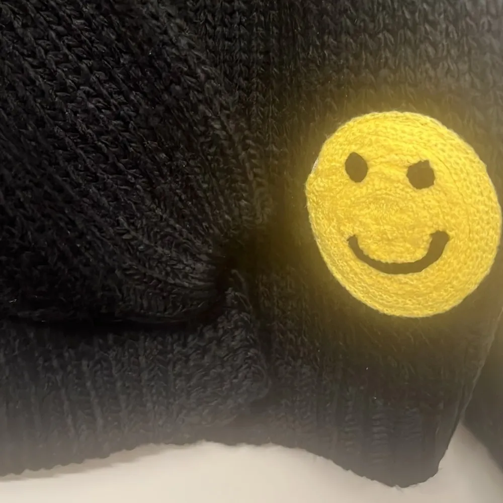 NWT Luna Ivy Puff Smiley Face Open Front Cardigan Chunky Oversize Black Size XS Yellow - Image 7