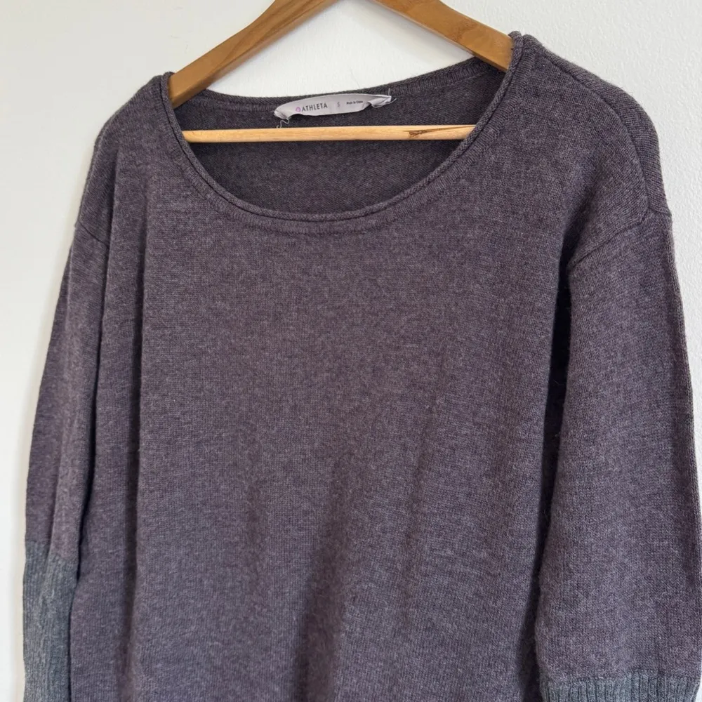 Athleta Merino Wool Nopa Sweater Size Small Thumbholes Layered Cuffs Knit - Image 3
