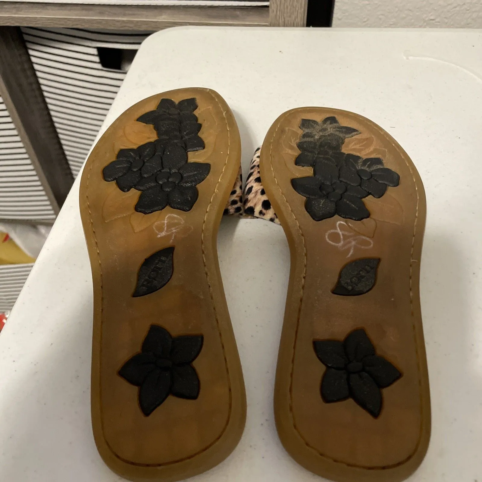 Born Slide Sandals Leopard Comfort Flat Sz 9M - Image 10