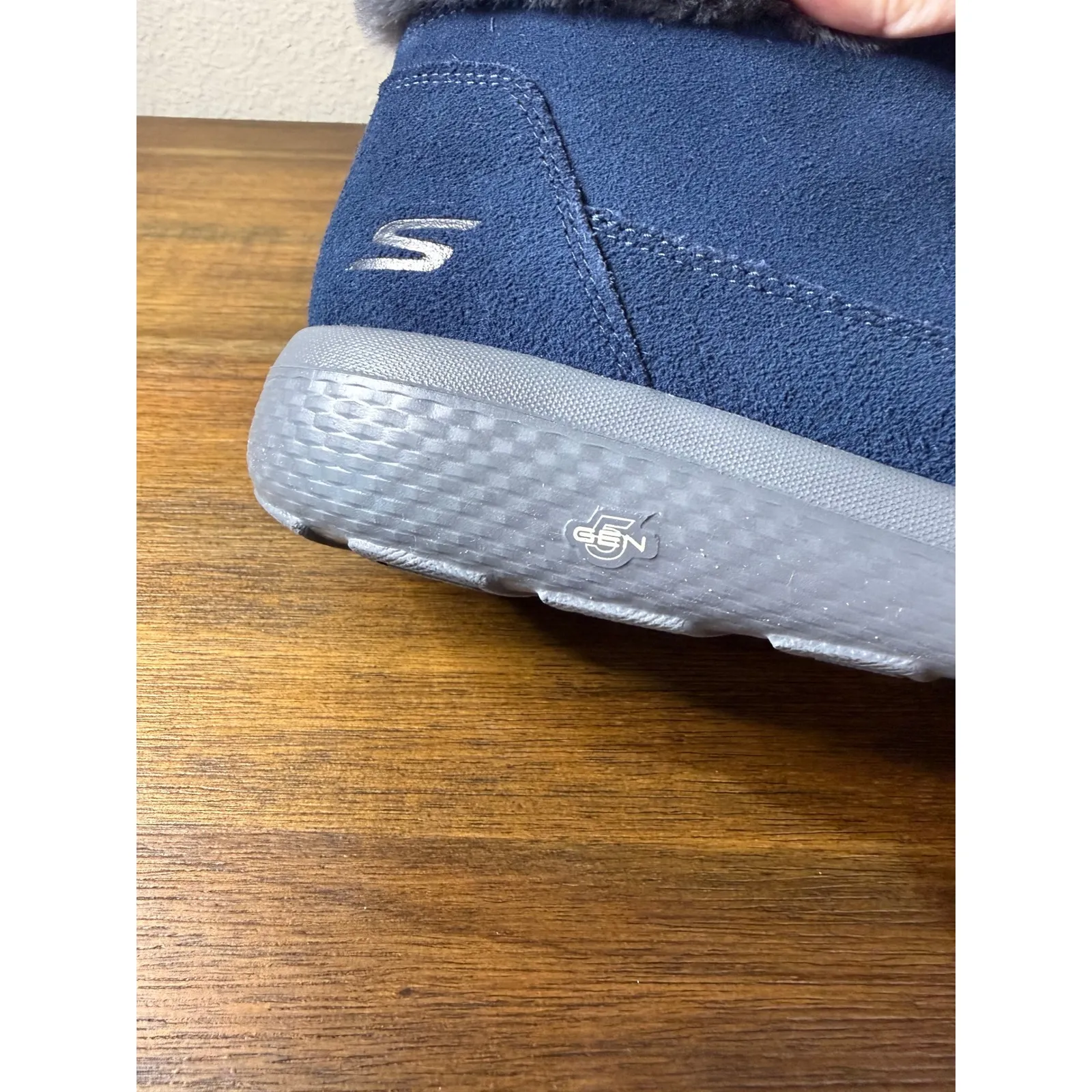 Skechers GO WALK Women's Navy Blue Faux Fur Lined Winter Boots Size 9.5 - Image 7