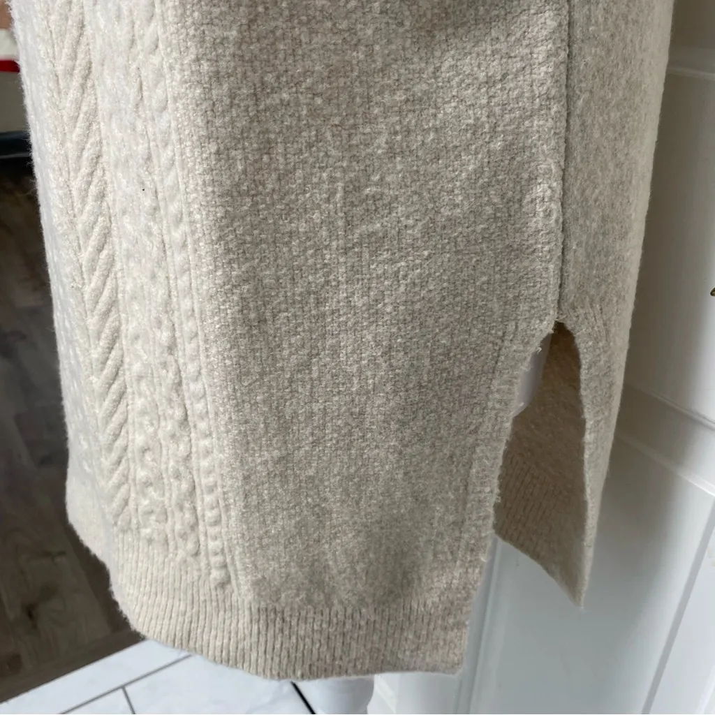 LOFT Wool blend cream fisherman cable knit sleeveless turtleneck sweater S/M/L - Image 4