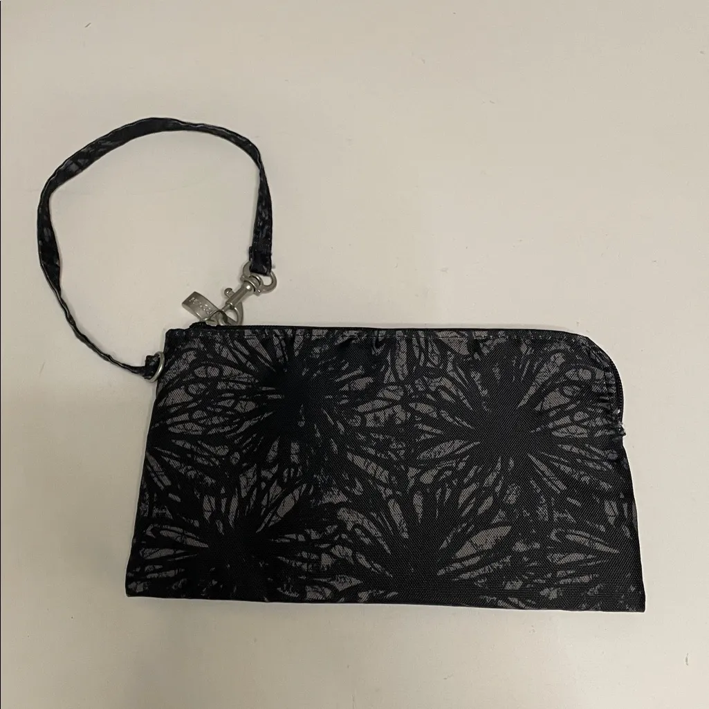 Baggallini RIFD Wristlet in Onyx Floral - Image 2