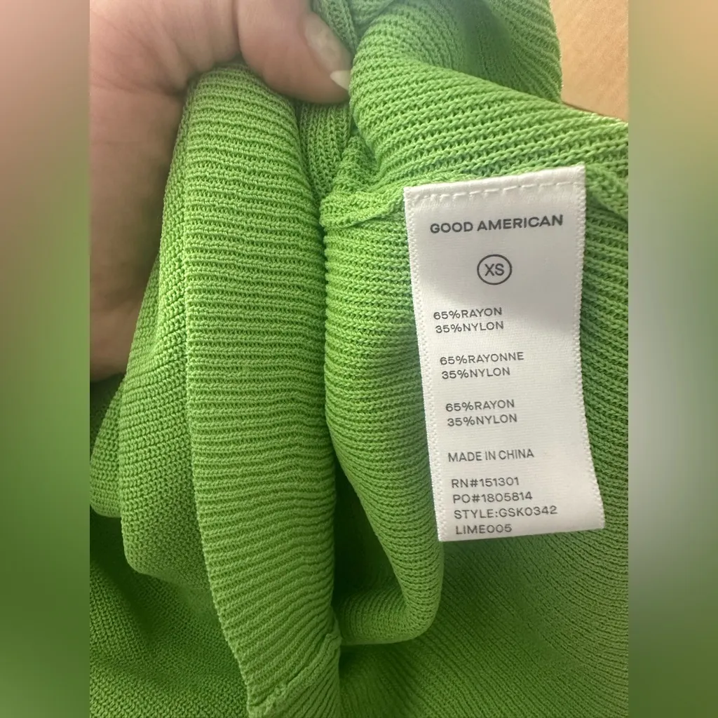 GOOD AMERICAN
Women's Green Stretch Rib Knit Off Shoulder Top In Lime $139 MSRP - Image 10