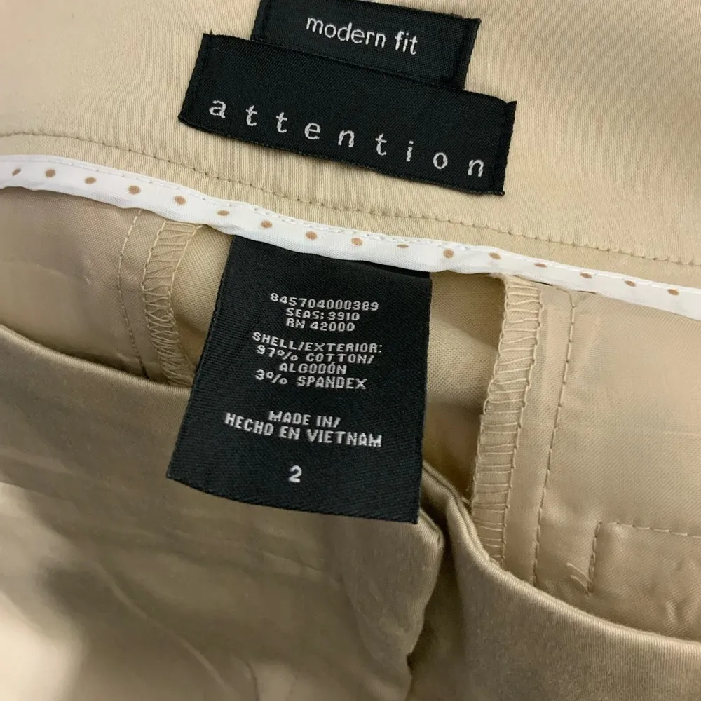 NWOT Attention Modern Fit Capri Khaki Size 2 - Image 3