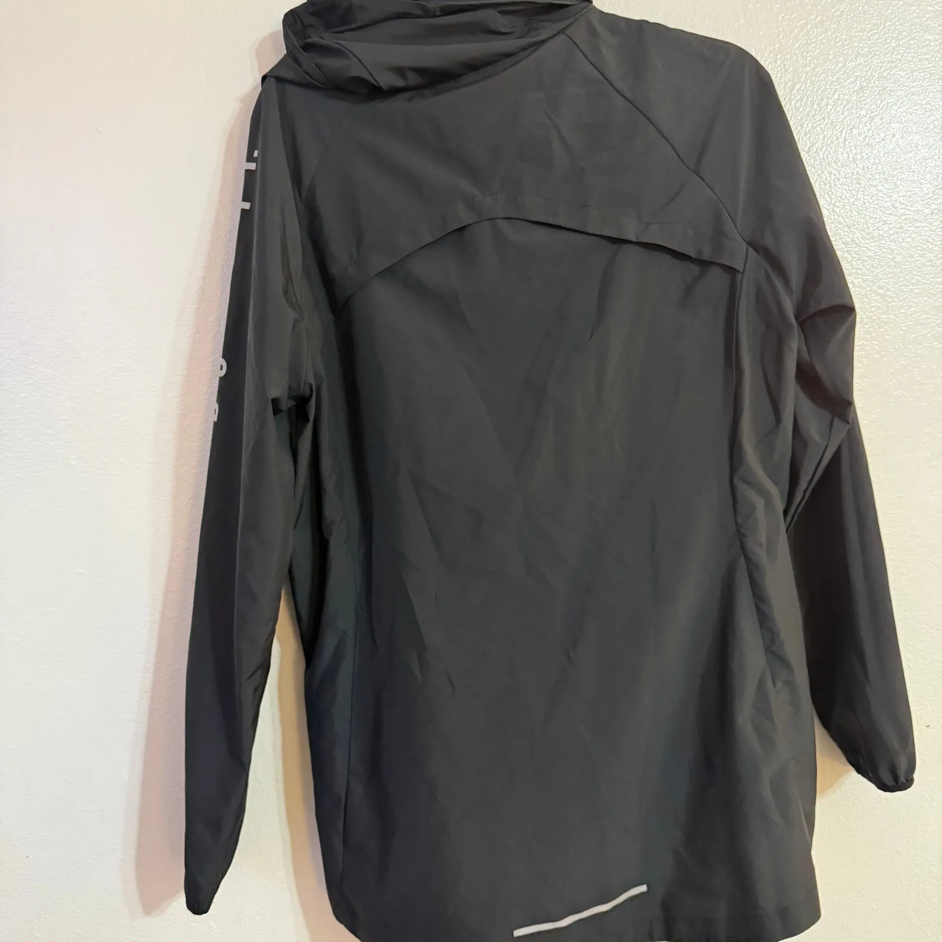 nike windbreaker/ rain jacket black hooded large women’s - Image 2