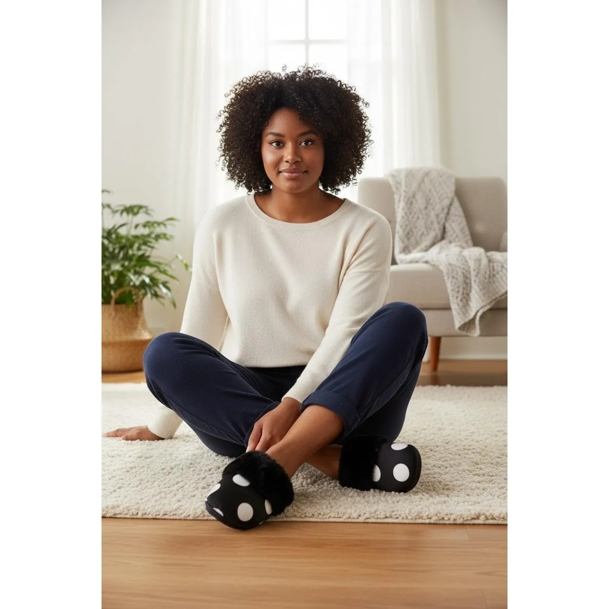 Victoria's Secret Womens Black White Polka Dot Satin Slippers Size S (5-6) - Image 2