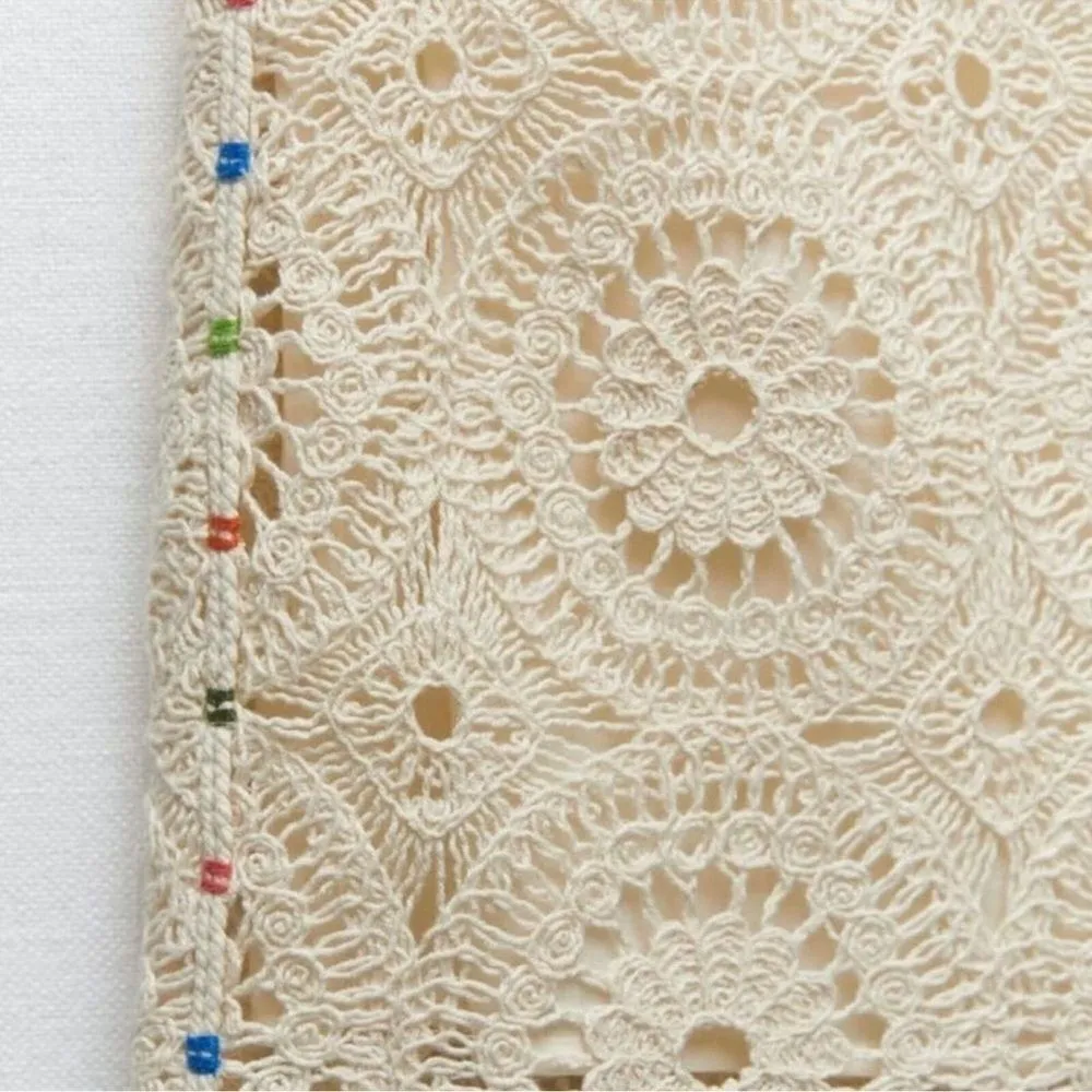 Zara Beige Crotchet Strapless Mini
Dress (Size Medium) - Image 5