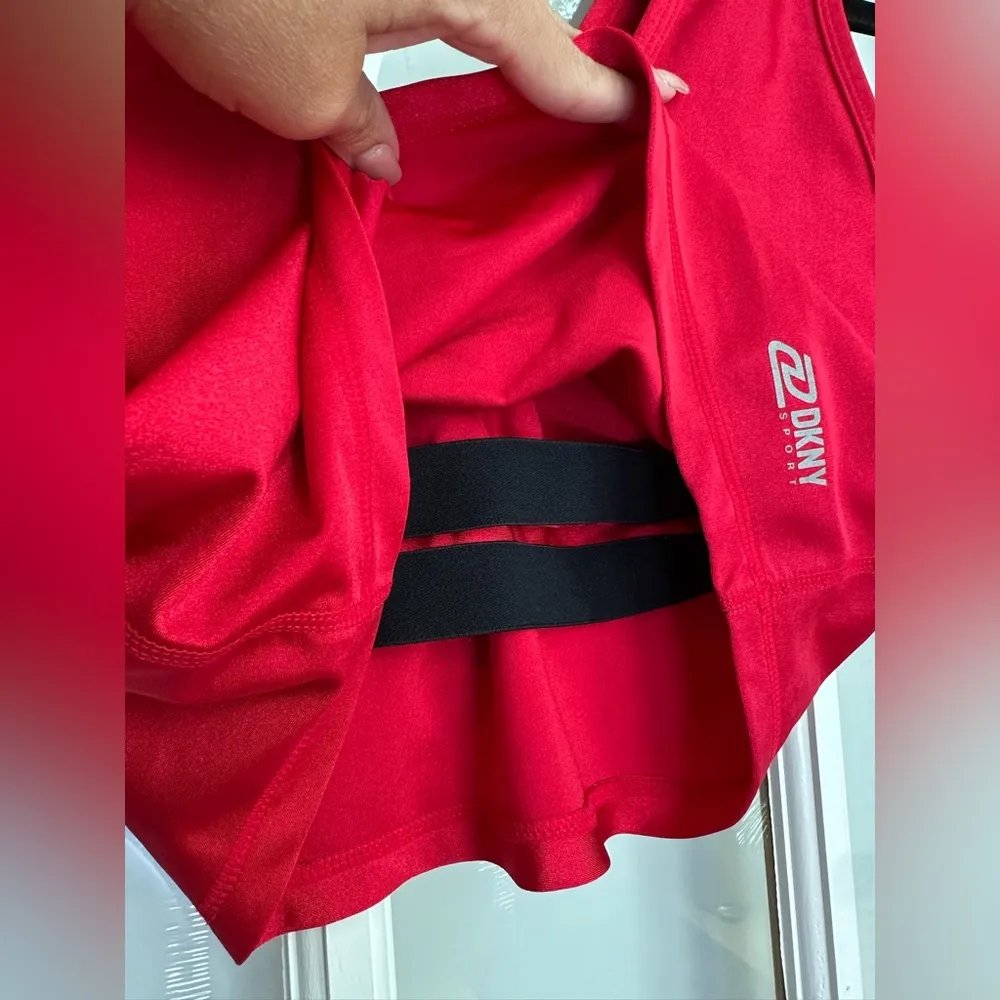 DKNY Women's Cropped Tank Sports Bra Red Ski Patrol Size Large L Athletic - Image 8