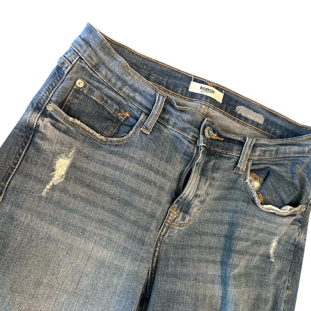 Kensie Blue Boyfriend Crop Jeans with Distressed Details - Image 5