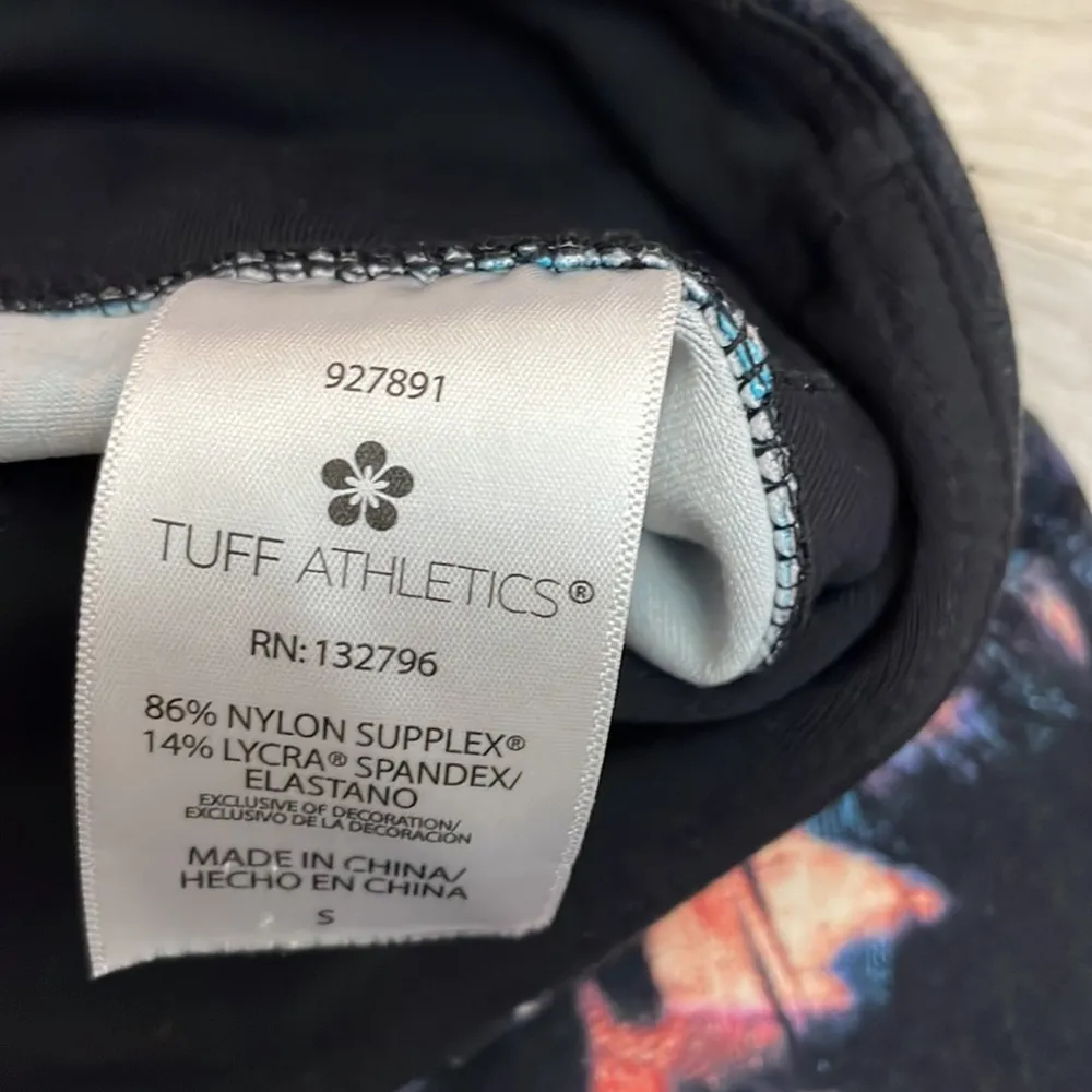 Black with Colorful Leaf Print Stretchy Cropped Leggings Size S - Image 12