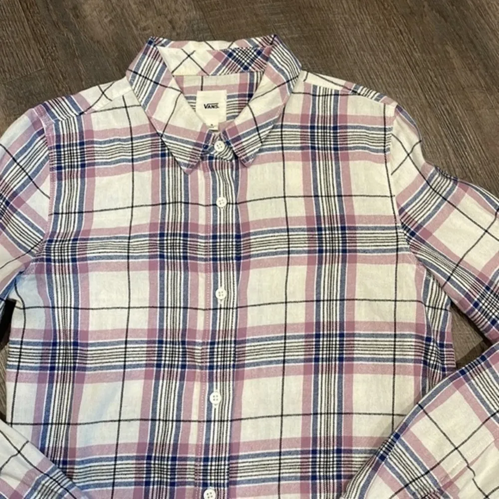 VANS cropped flannel button down shirt - Image 4