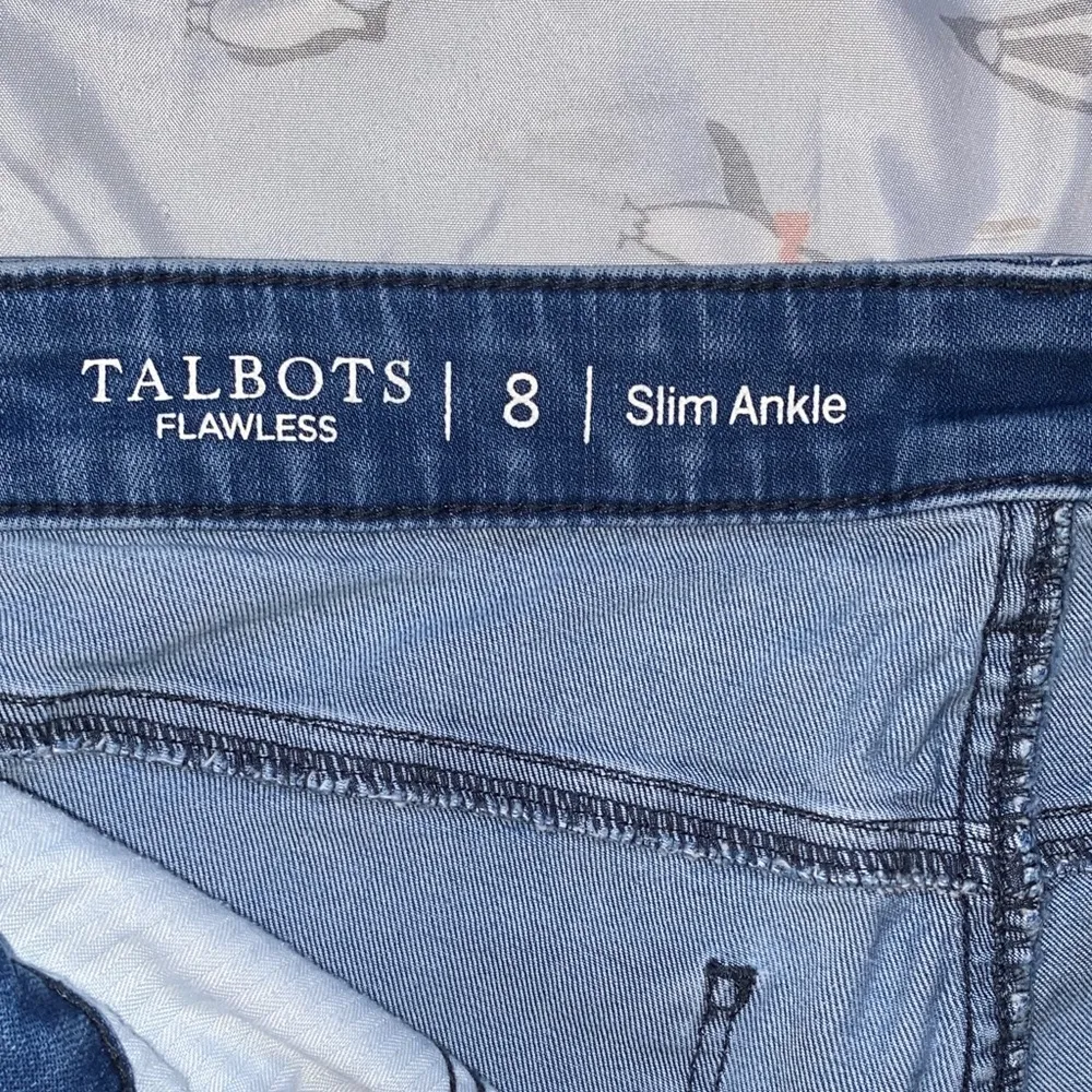 Chic Blue Ankle Jeans with Nautical Print Size 8 - Image 12