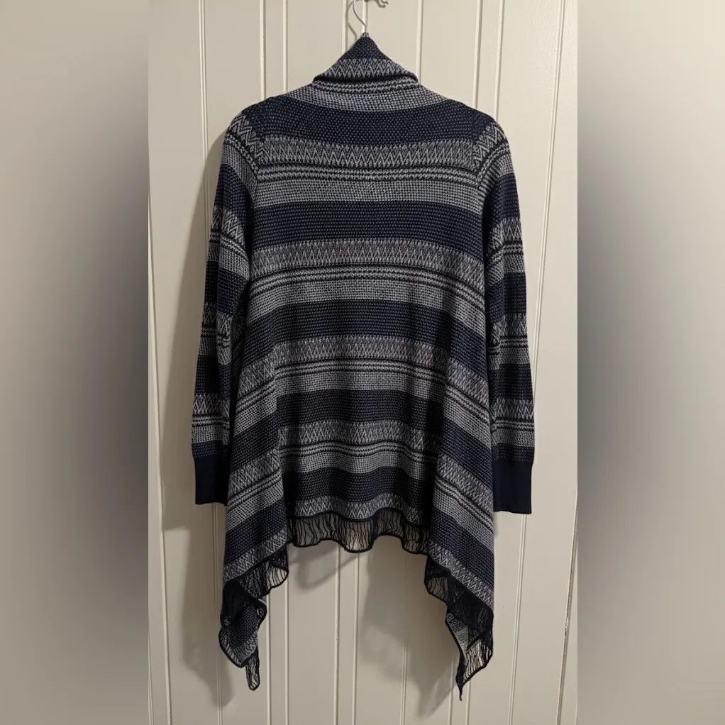 Charming Charlie Navy and Cream Patterned Open Front Boho Cardigan - Image 3