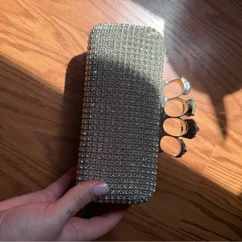 Elegant Silver Crystal Clutch - Image 2