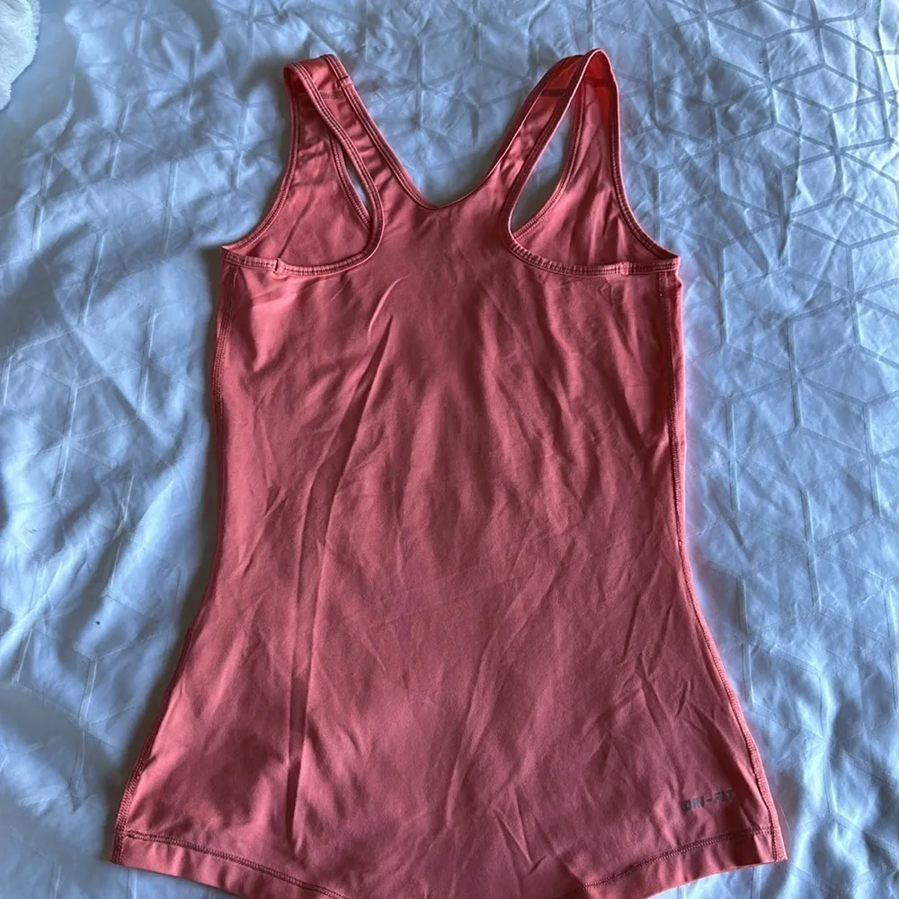 Nike tank top​ - Image 5