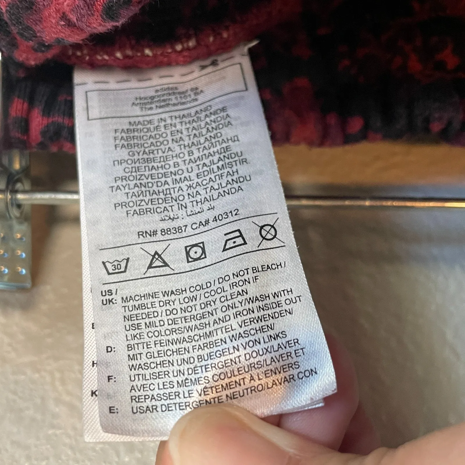 Adidas Ivy Park Red Snakeskin Print Joggers Size Medium HI1976 - Image 7