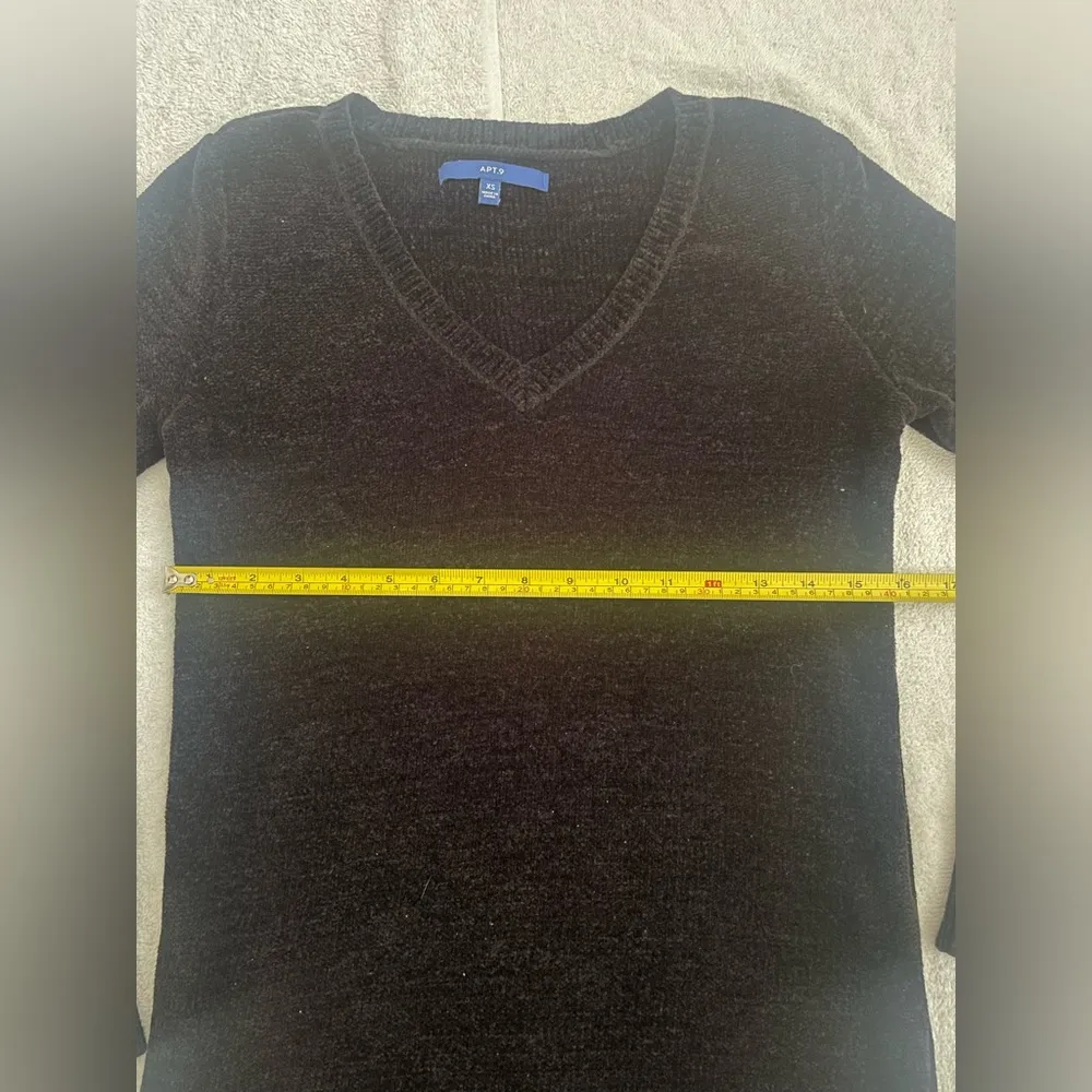 Apt. 9 Long Sleeve Velour Cozy and Fuzzy V-Neck Top - Image 10