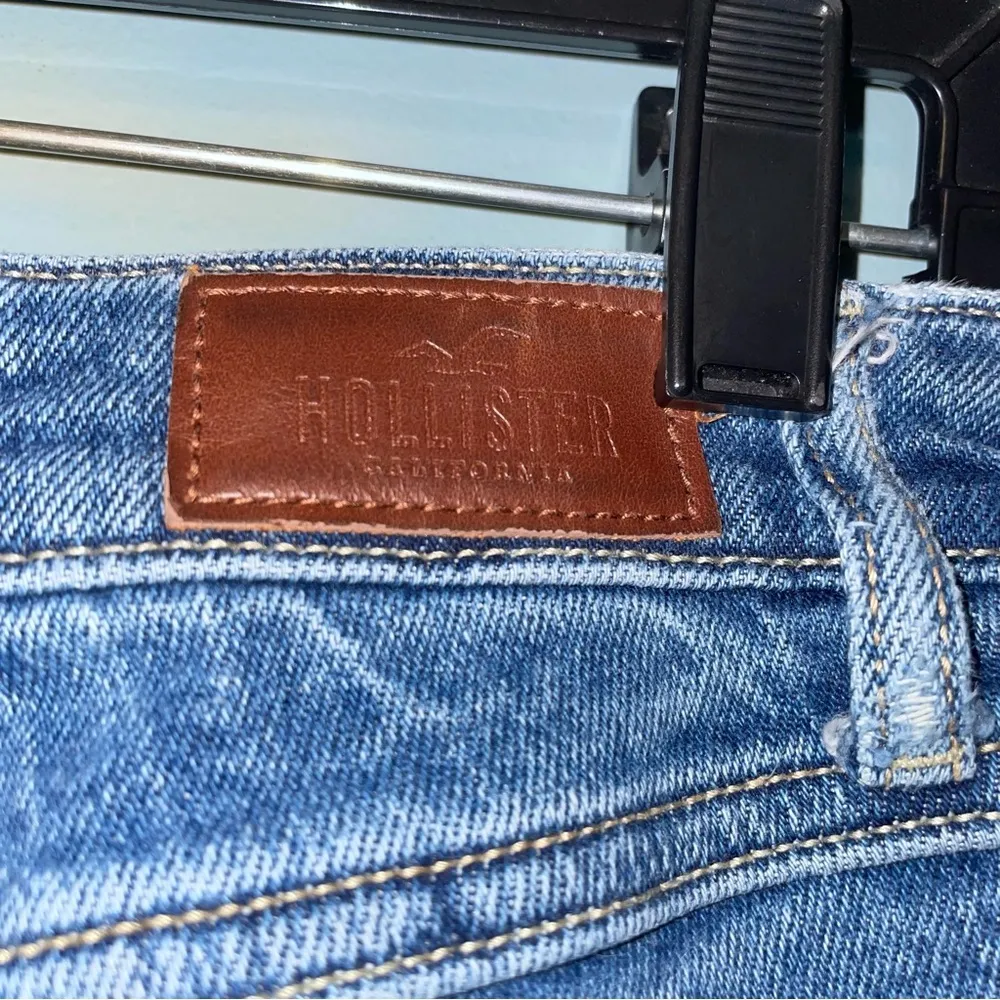 Hollister High Rise Super Skinny Crop Vintage Stretch Jeans Size 7R or W28 - Image 9