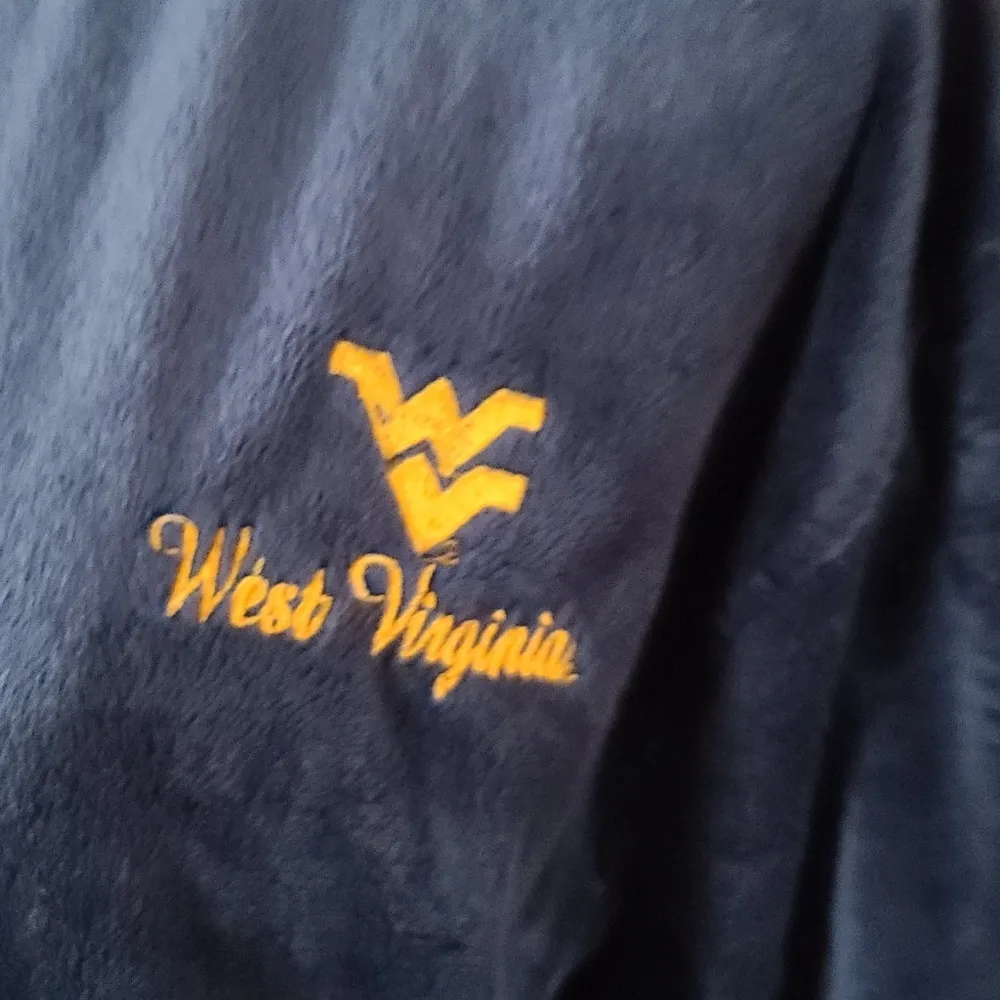 J America fuzzy ¼ zip size xl - Image 2