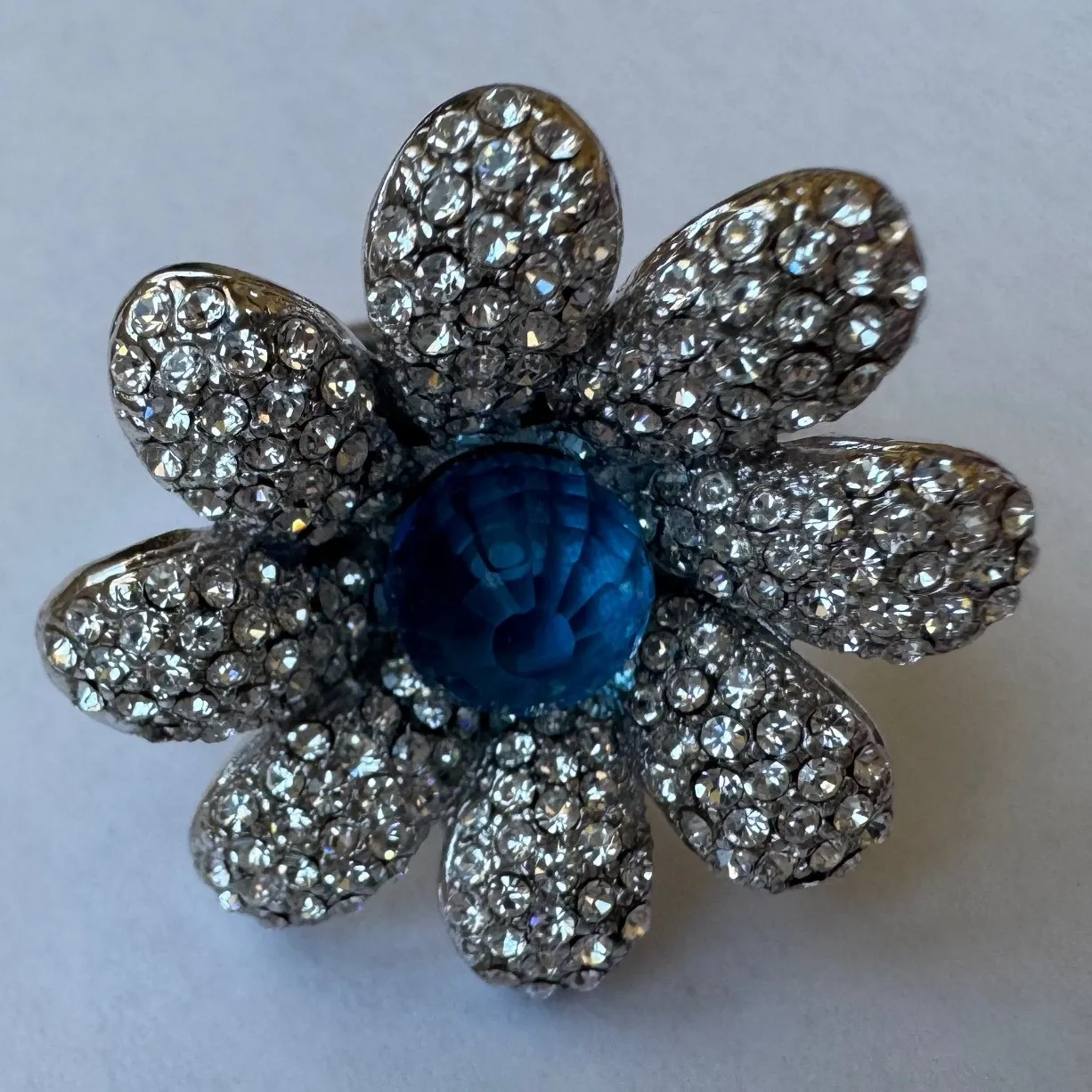 Vintage Nolan Miller Blue Stone Silver Tone Flower Petal Statement Ring Signed - Image 3
